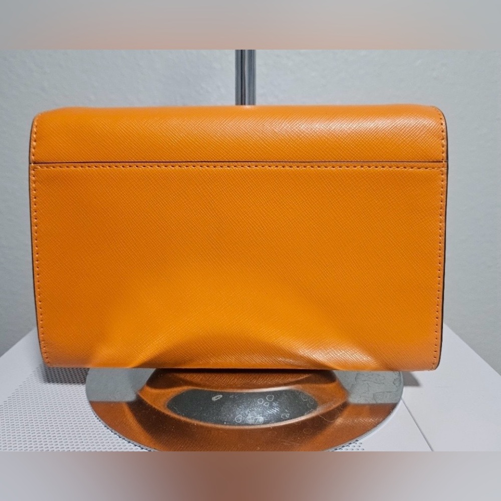 SOLD-Kate Spade Vibrant Orange Crossbody Bag - Picture 3 of 7